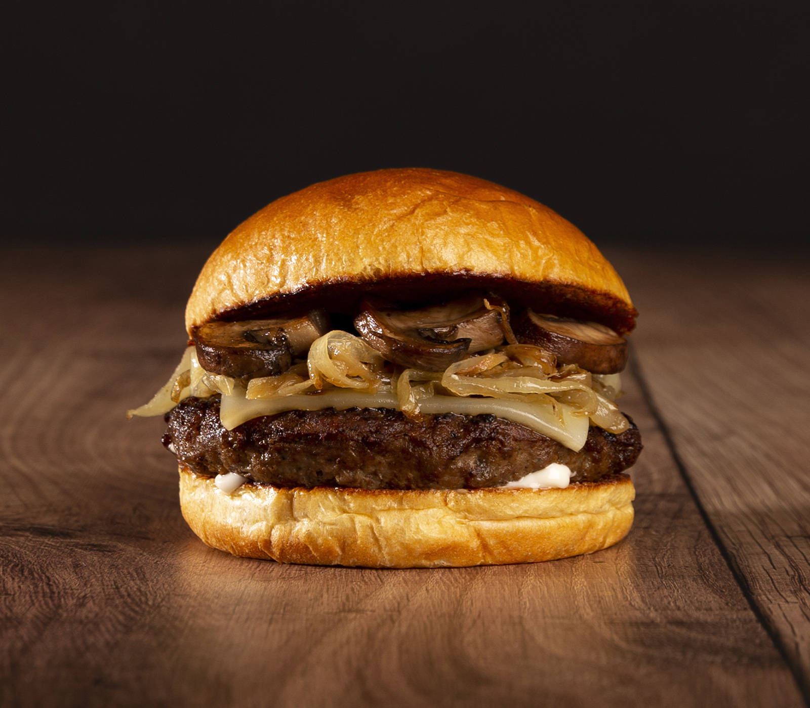 Order The Mushroom Swiss Cheeseburger food online from Ranch Burger Co. store, Long Beach on bringmethat.com