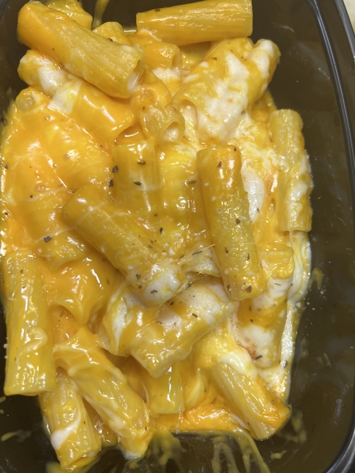 Order 5 Cheese Baked Macaroni food online from Zza Factory store, Elgin on bringmethat.com