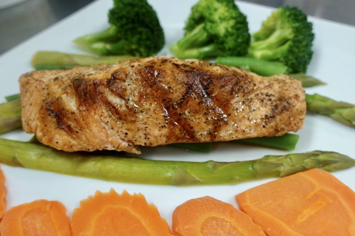 Order Grilled Salmon food online from Sushi Thai II store, Vernon Hills on bringmethat.com