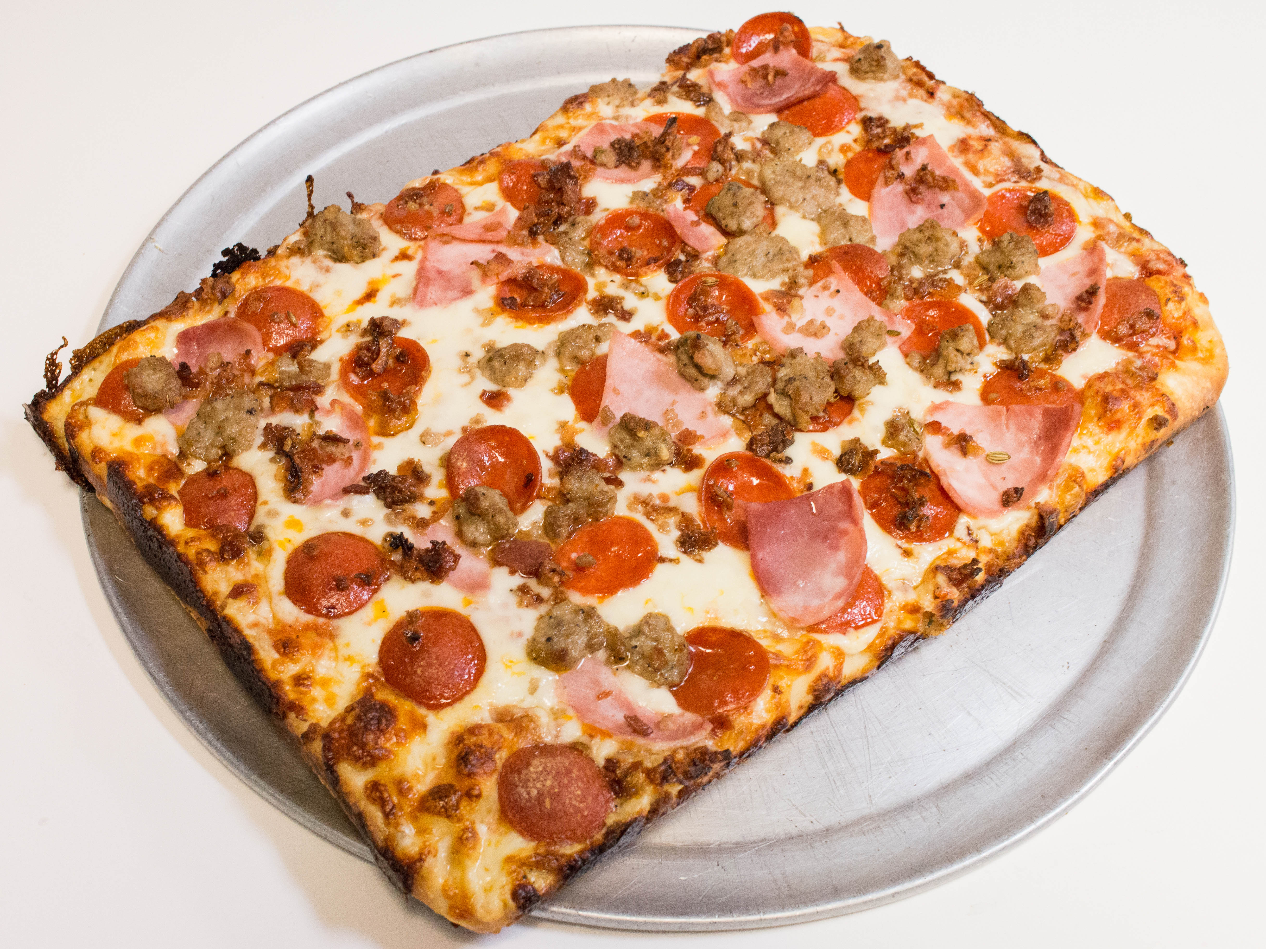 Order Meat Lover's Pizza food online from Ultimate Pizza store, Howell on bringmethat.com