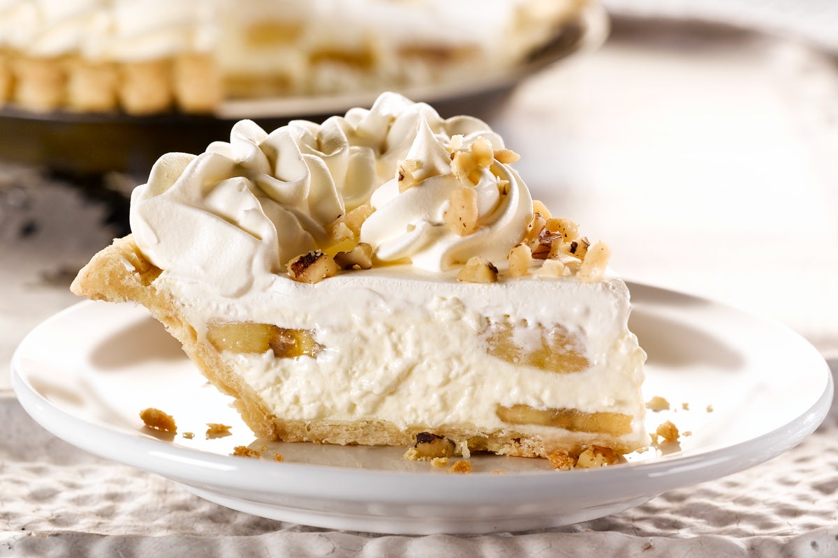 Order Banana Cream Pie, slice food online from Perkins Restaurant & Bakery store, Dickson City on bringmethat.com