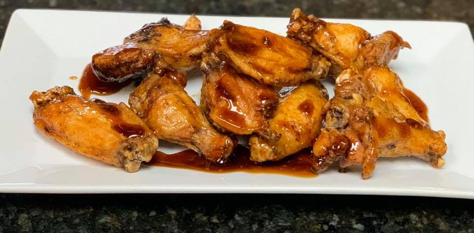 Order Peddler Jumbo Buffalo Wings - 10 Pieces food online from Pizza Peddler store, West Chester on bringmethat.com