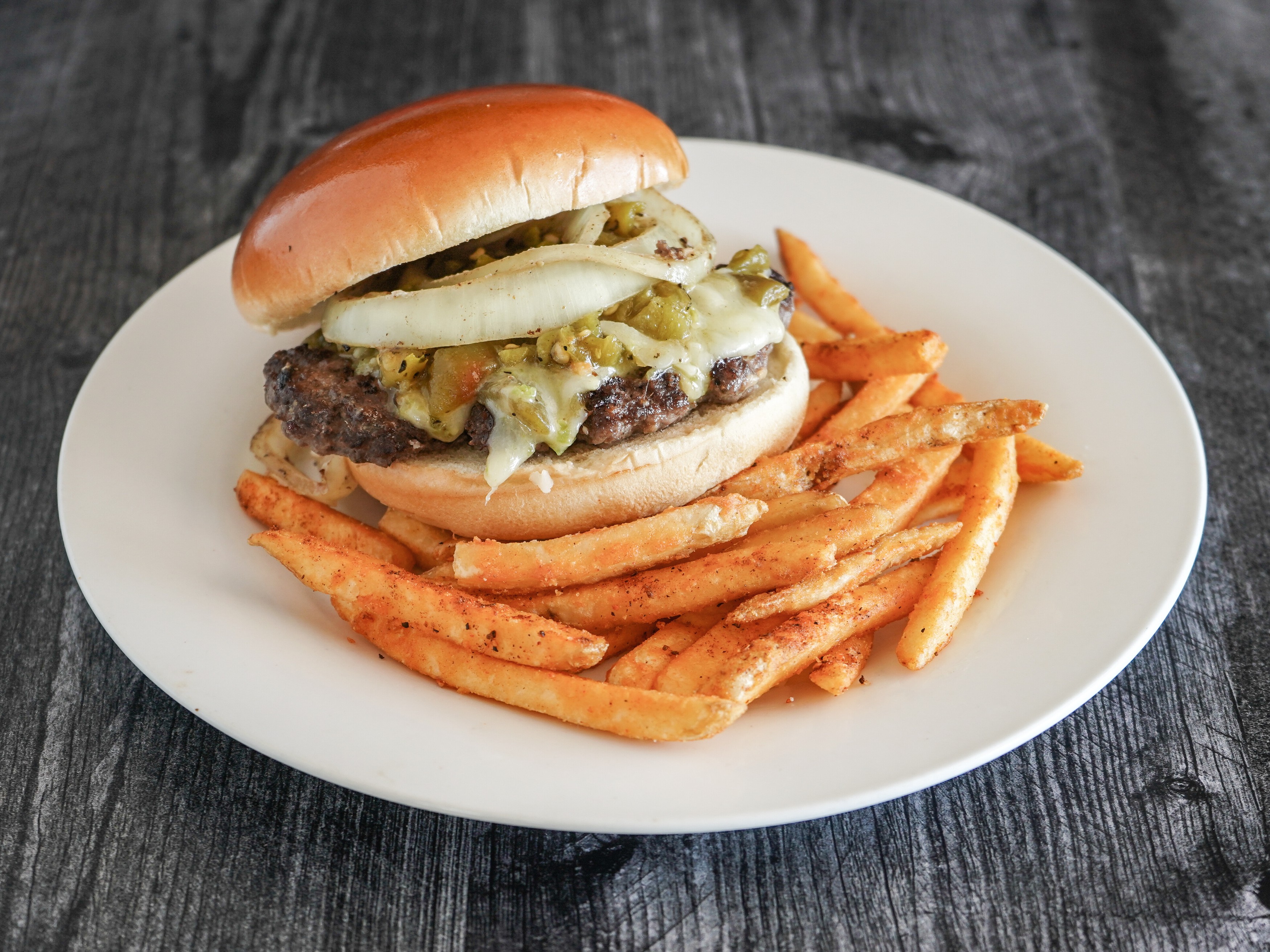 Order Hatch Green Chile Burger food online from I Don't Know Diner store, Levelland on bringmethat.com