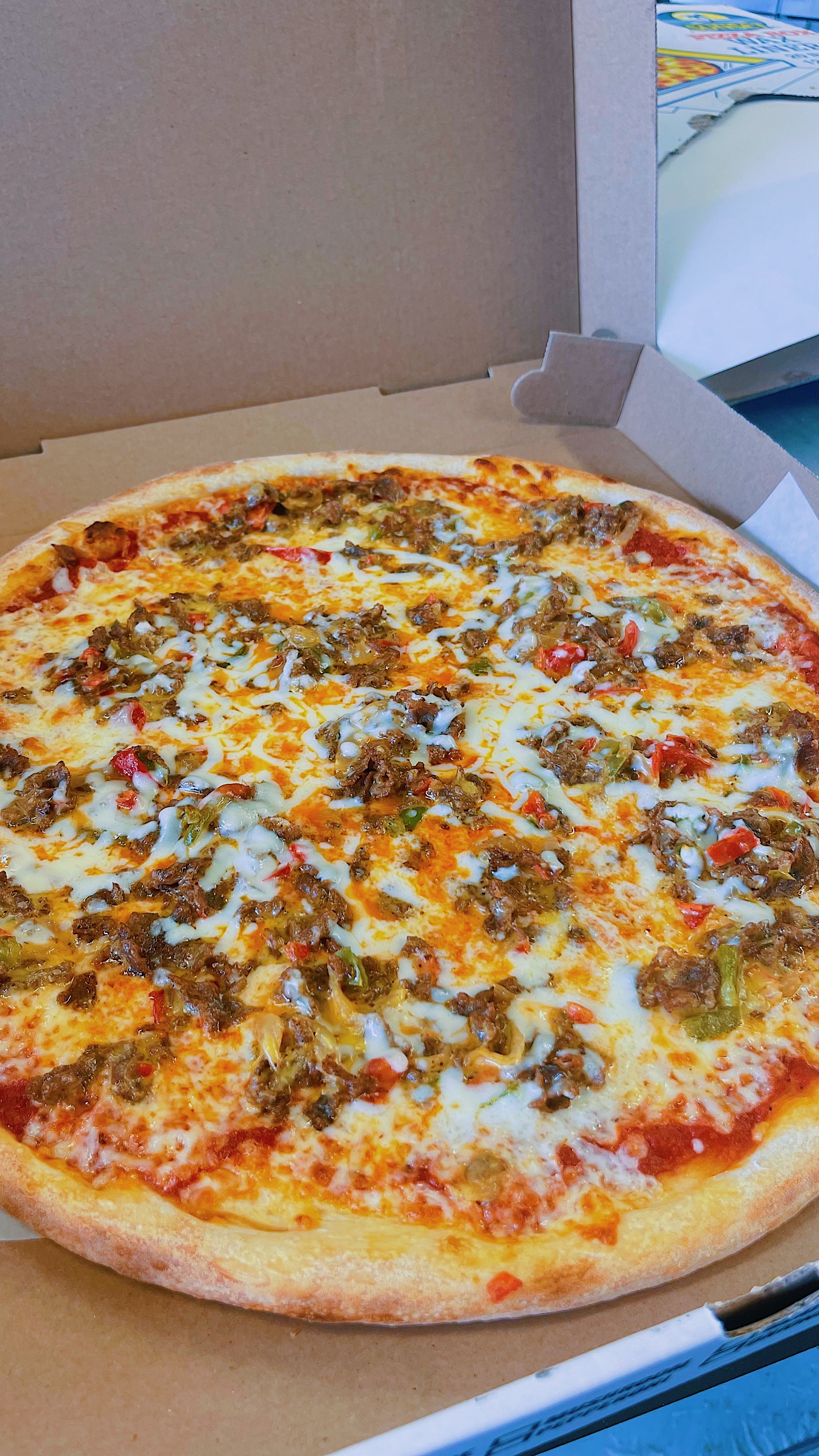 Order Cheesesteak Pizza food online from Avenue Pizza store, Bloomfield on bringmethat.com