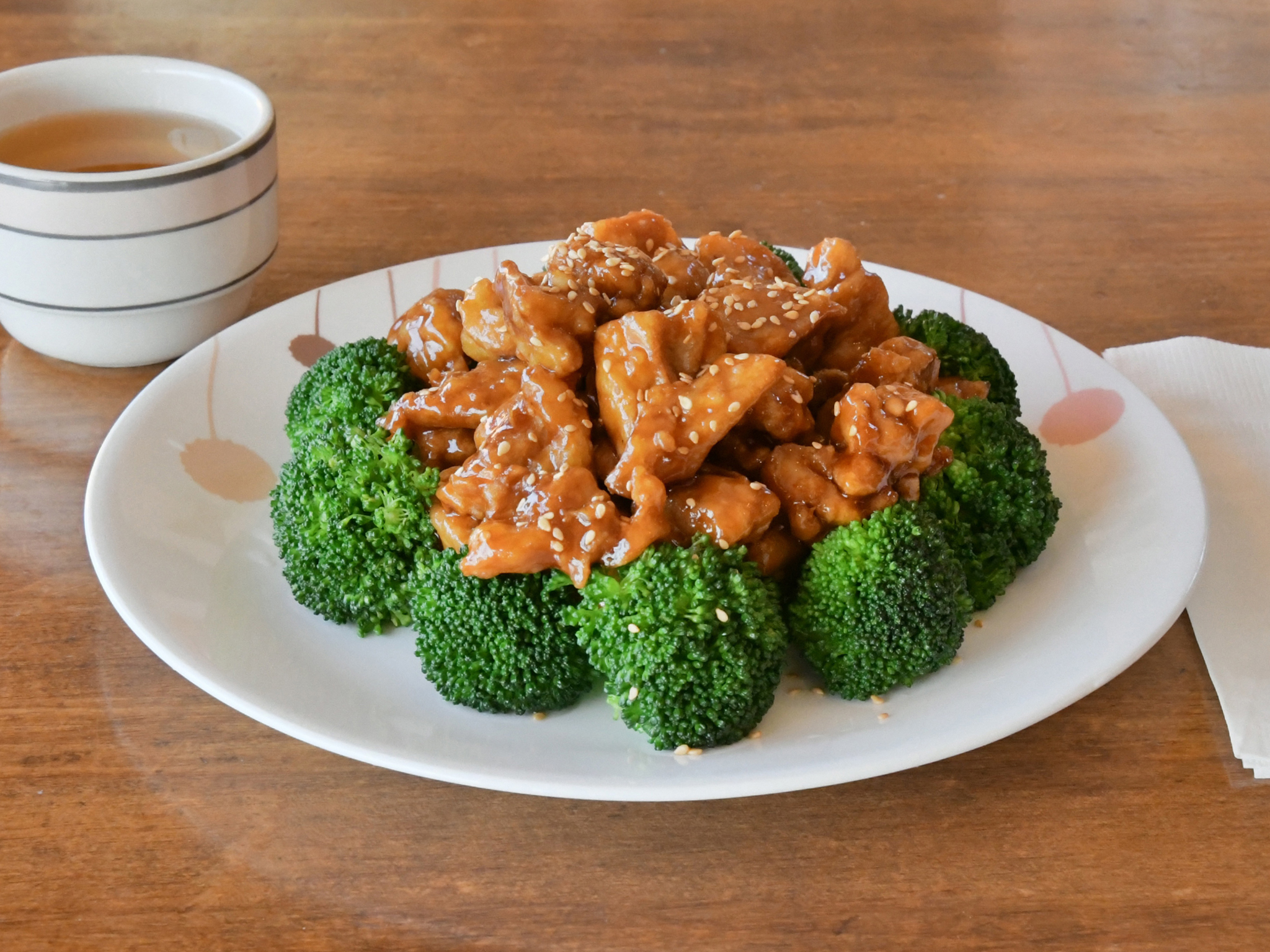 Order C13. Sesame Chicken food online from The pearl house store, Albany on bringmethat.com