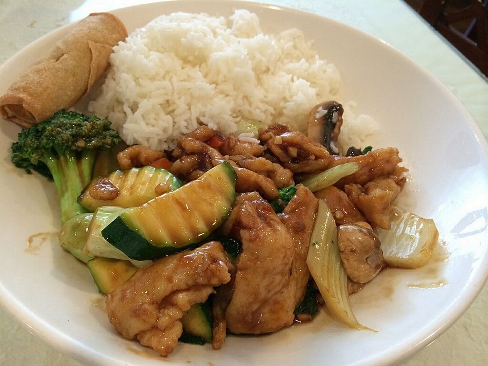 Order Chicken with Mixed Vegetables Lunch Special food online from Chang's kitchen store, San Francisco on bringmethat.com