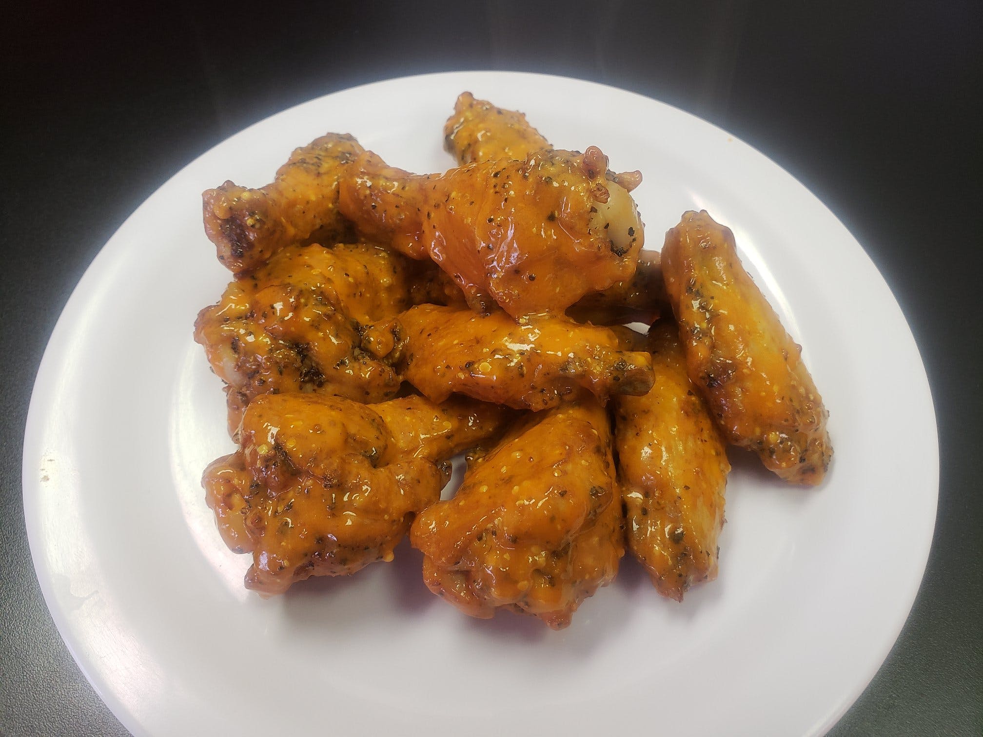 Order Bone In Wings Lunch - 8 Pieces food online from Saucy's Pizzeria store, Hillsboro on bringmethat.com