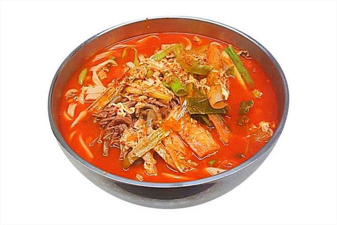 Order Sujebi with Beef and Vegetables 육계장수제비 food online from Halmae Noodle 할매칼국수 store, Palisades Park on bringmethat.com