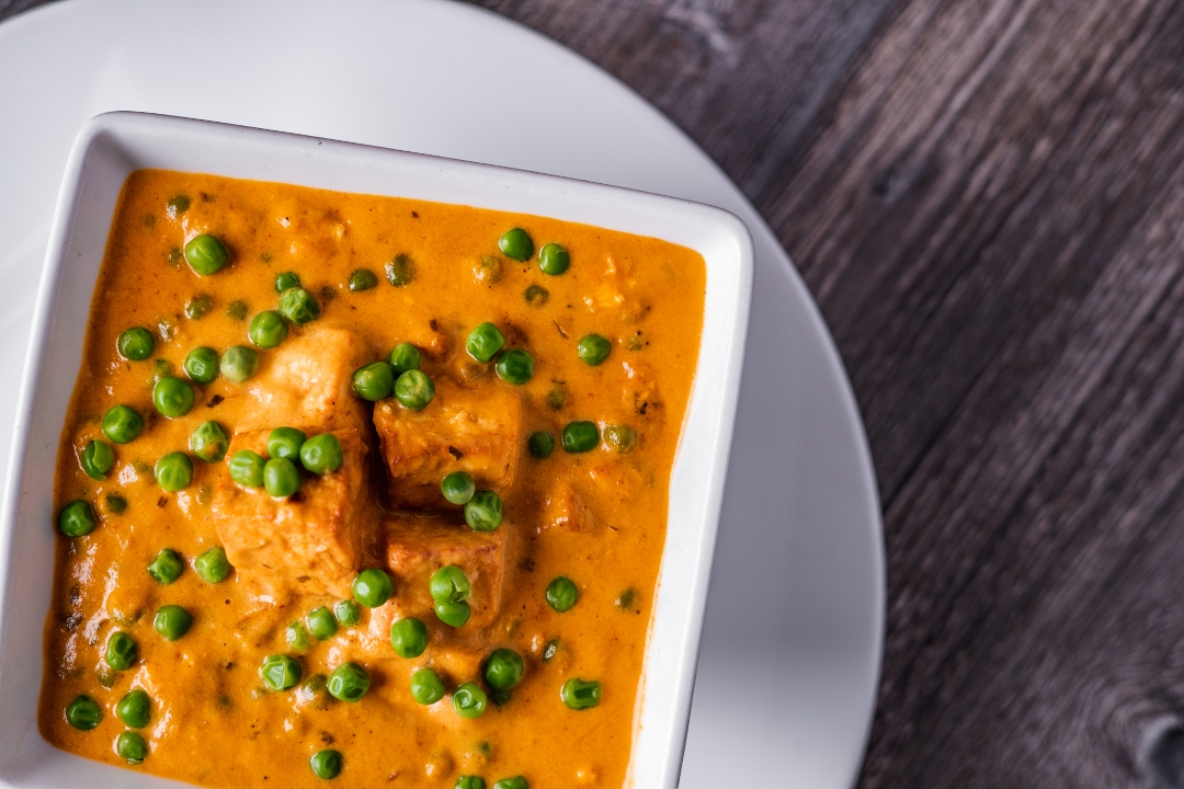 Order Mutter Paneer (Chefs Special, GF) food online from Lime & Lemon Indian Grill store, Raleigh on bringmethat.com