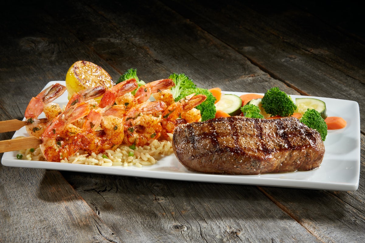 Order Steak & Grilled Shrimp Skewers  food online from Sizzler store, Fountain Valley on bringmethat.com