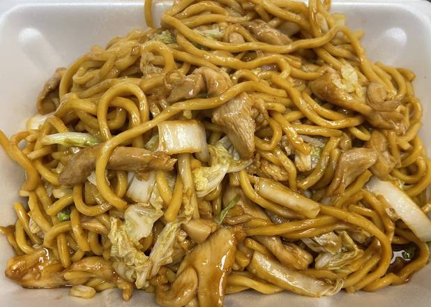 Order Chicken Lo Mein food online from Mr Sze Chinese Restaurant store, Bloomingdale on bringmethat.com