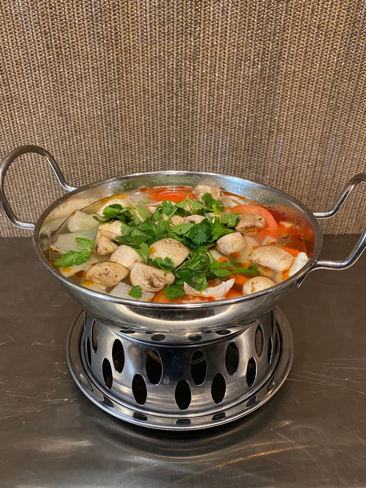 Order ( POT ) TOM YUM SOUP food online from Aaharn 56 Thai Cuisine store, San Diego on bringmethat.com