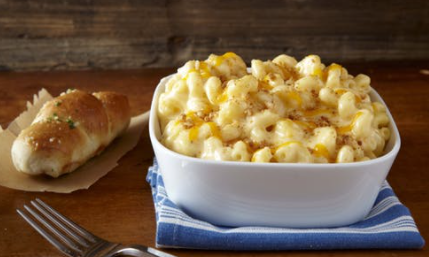 Order Mac Pasta with Loko 4 Cheese food online from Villa Pizza store, Milpitas on bringmethat.com