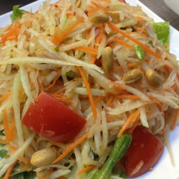Order Papaya Salad ส้มตำ food online from Samila Thai Restaurant store, San Francisco on bringmethat.com