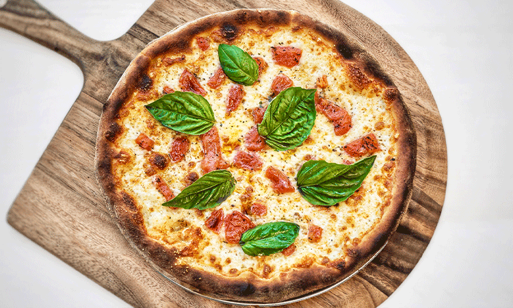 Order MARGHERITA food online from Amicis East Coast Pizzeria store, Menlo Park on bringmethat.com