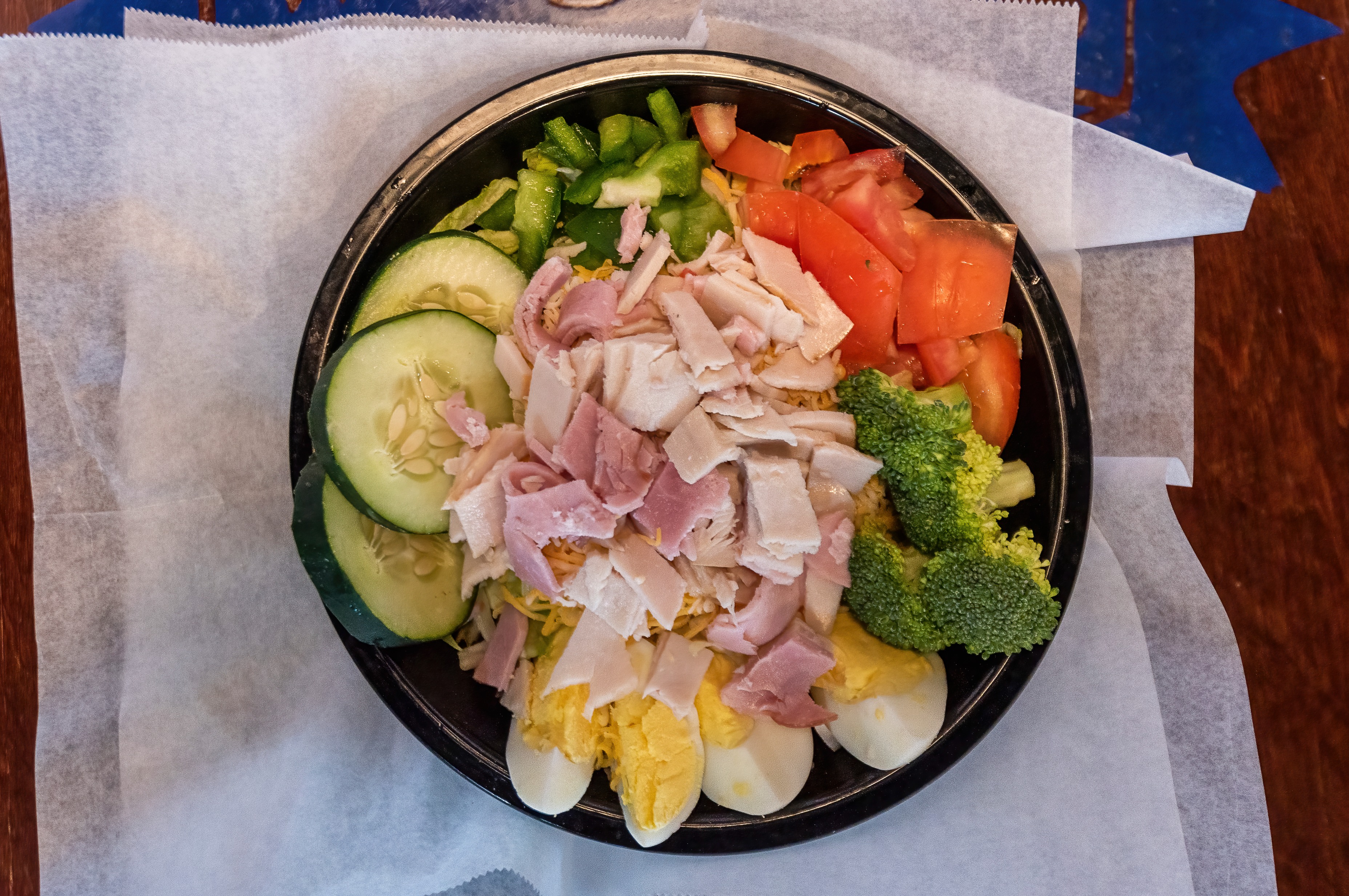 Order Chef Salad food online from Wing King Cafe store, Fort Mill on bringmethat.com