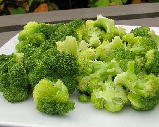 Order Steamed Broccoli food online from Smokeheads By Rick Tramonto store, Wilmette on bringmethat.com