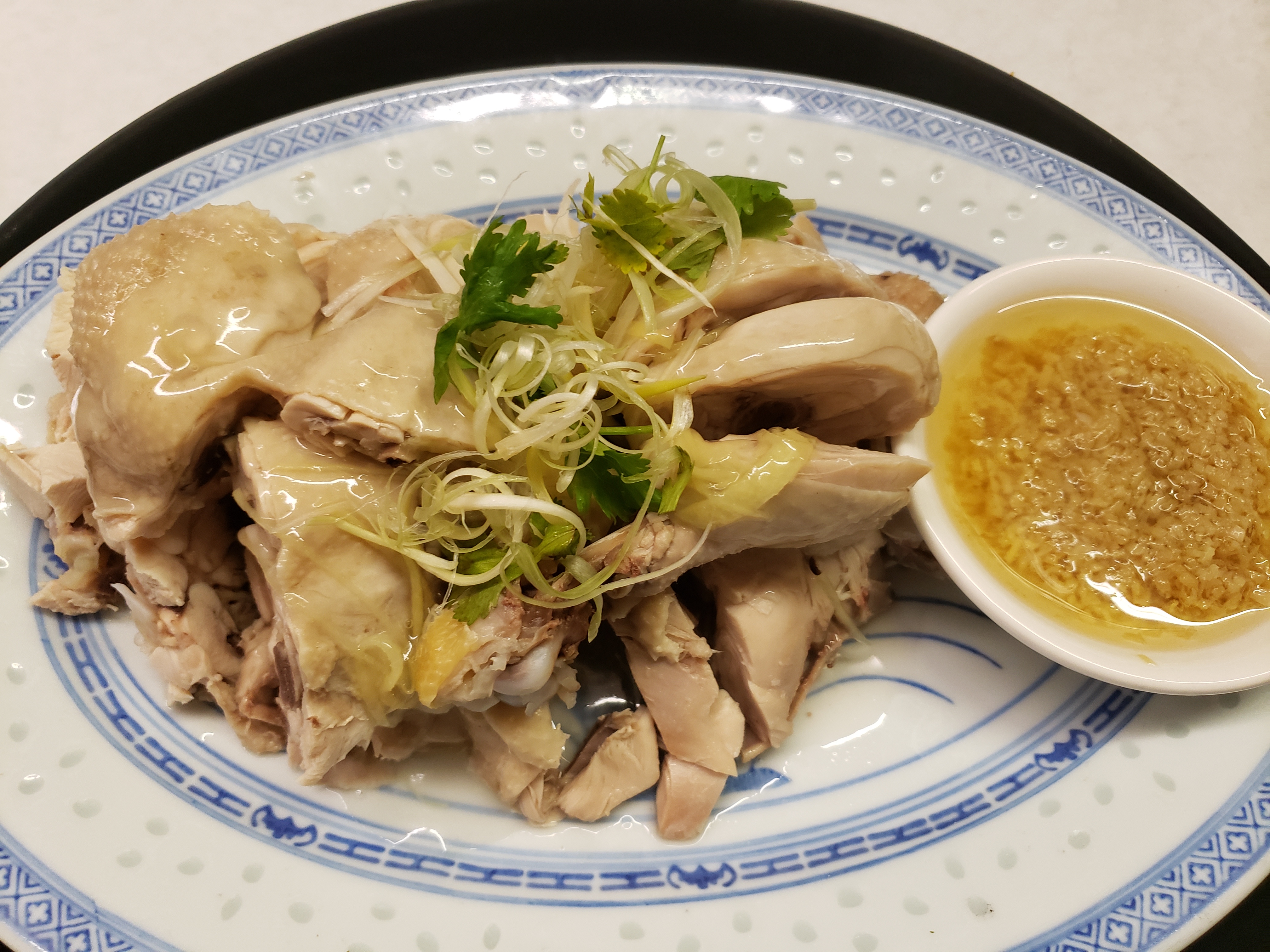 Order MT4. Steamed Chicken with Ginger Sauce （Half）霸王鸡 （半只） food online from Jade Palace store, Louisville on bringmethat.com