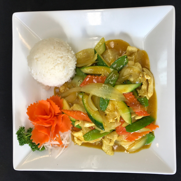 Order 5. Chicken Curry food online from Sakura Asian Fusion store, Kissimmee on bringmethat.com