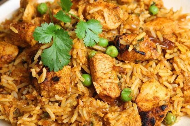 Order Chicken Biryani food online from Incredible India Cafe store, Los Angeles on bringmethat.com