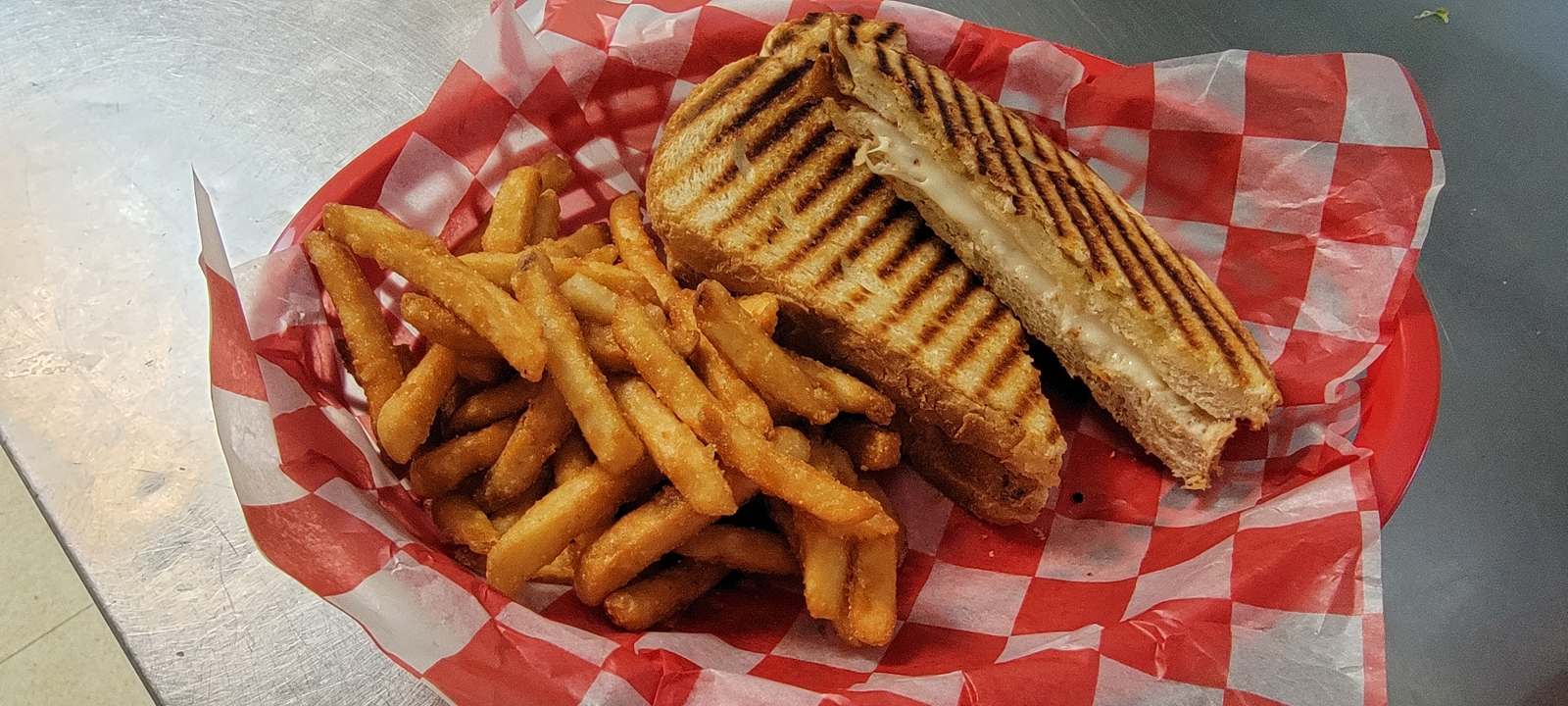 Order Grilled Cheese Kids food online from Dj Pizzeria store, Spencerport on bringmethat.com
