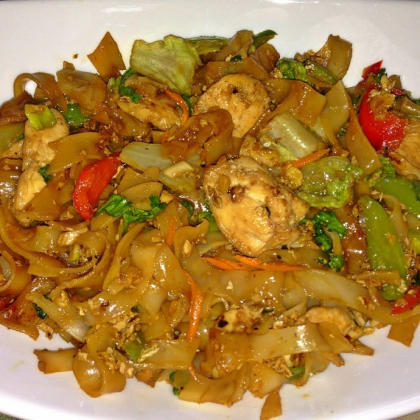 Order 10181. Drunken Noodle food online from Bangkok Spices Thai Restaurant store, San Diego on bringmethat.com