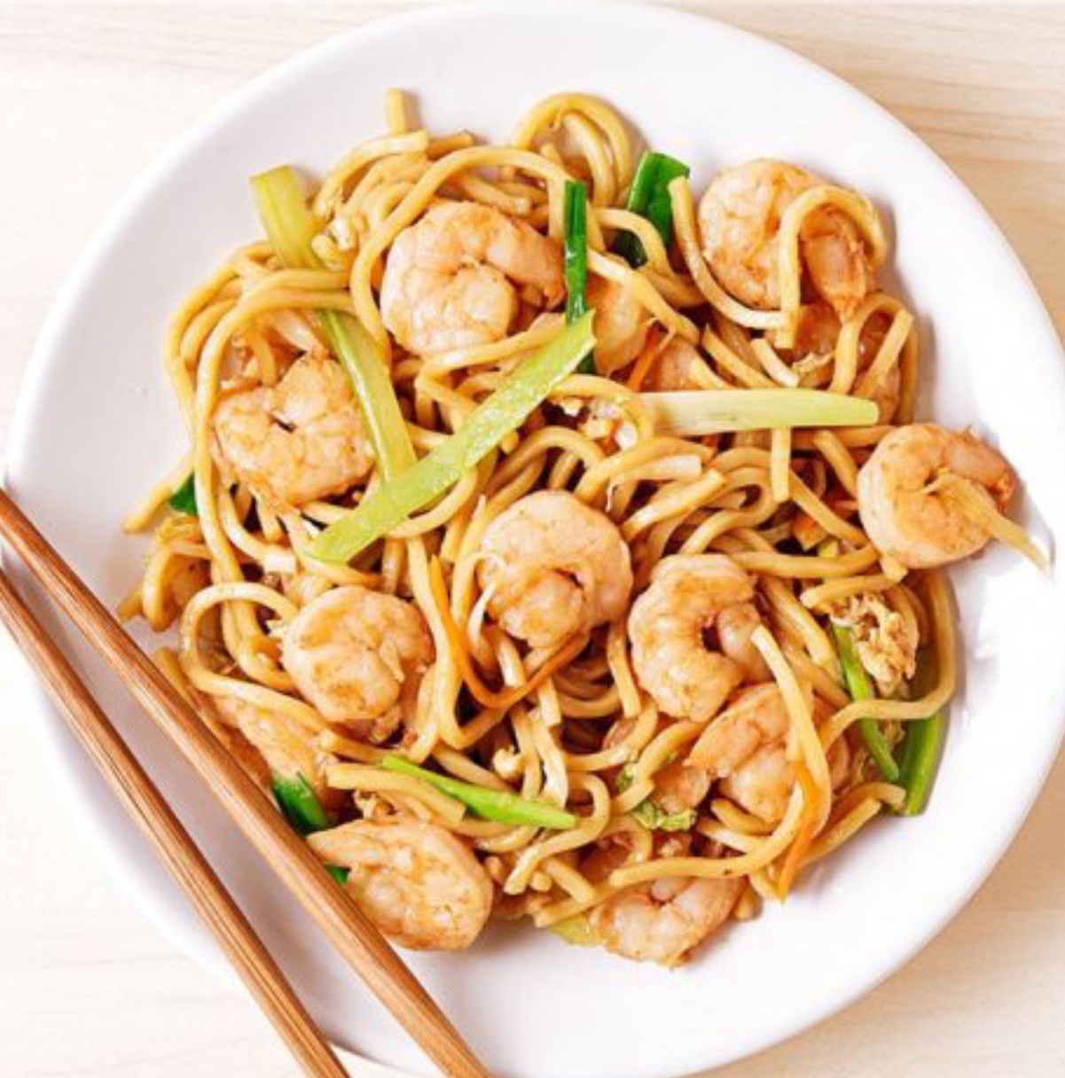 Order 72. Shrimp Lo Mein food online from Buffet Dynasty store, Canton on bringmethat.com