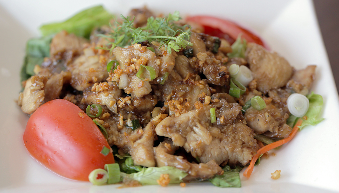 Order Garlic Chicken food online from Thai Corner store, Berkeley on bringmethat.com