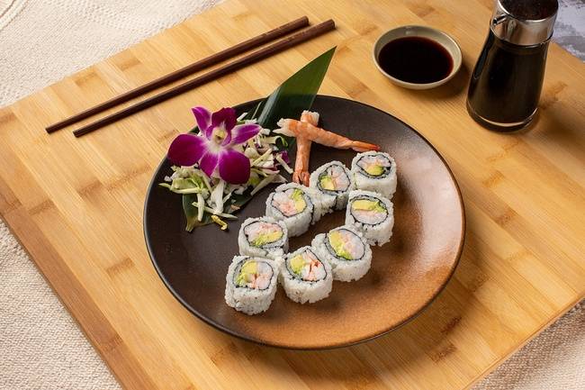 Order Spicy Shrimp Roll food online from Yama Sushi Roll House store, Virginia Beach on bringmethat.com