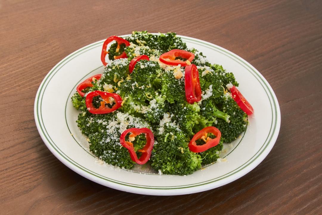 Order Side Broccoli food online from Izzy Steaks & Chops store, San Francisco on bringmethat.com