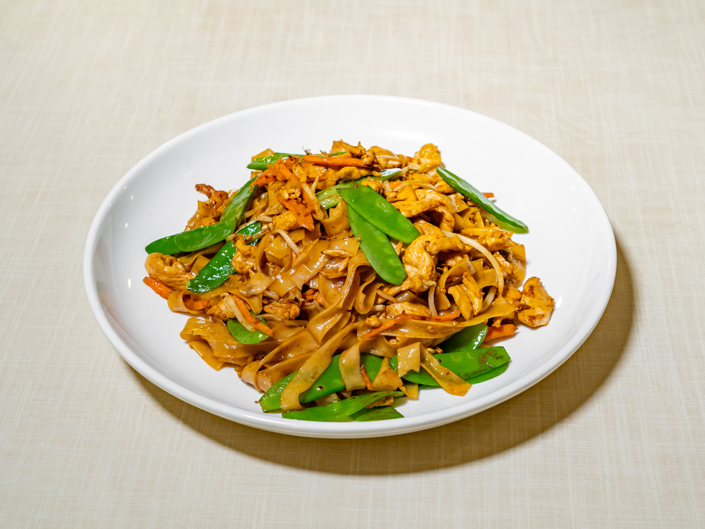 Order Drunken Noodles with Chicken food online from Kwong Tung Chop Suey store, Shelby Charter Township on bringmethat.com