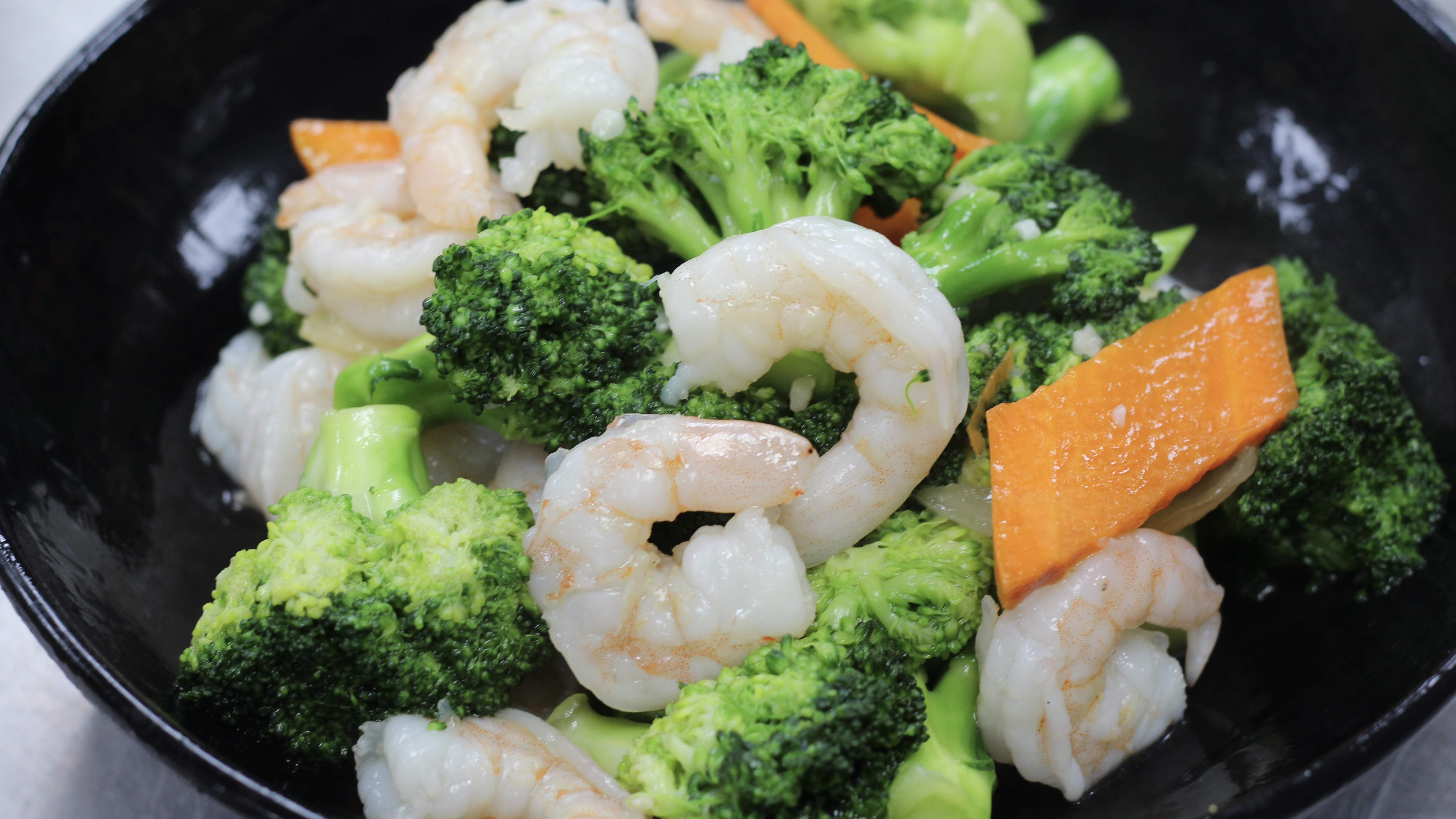 Order C9. Broccoli Shrimp food online from Captain King Seafood City store, Memphis on bringmethat.com