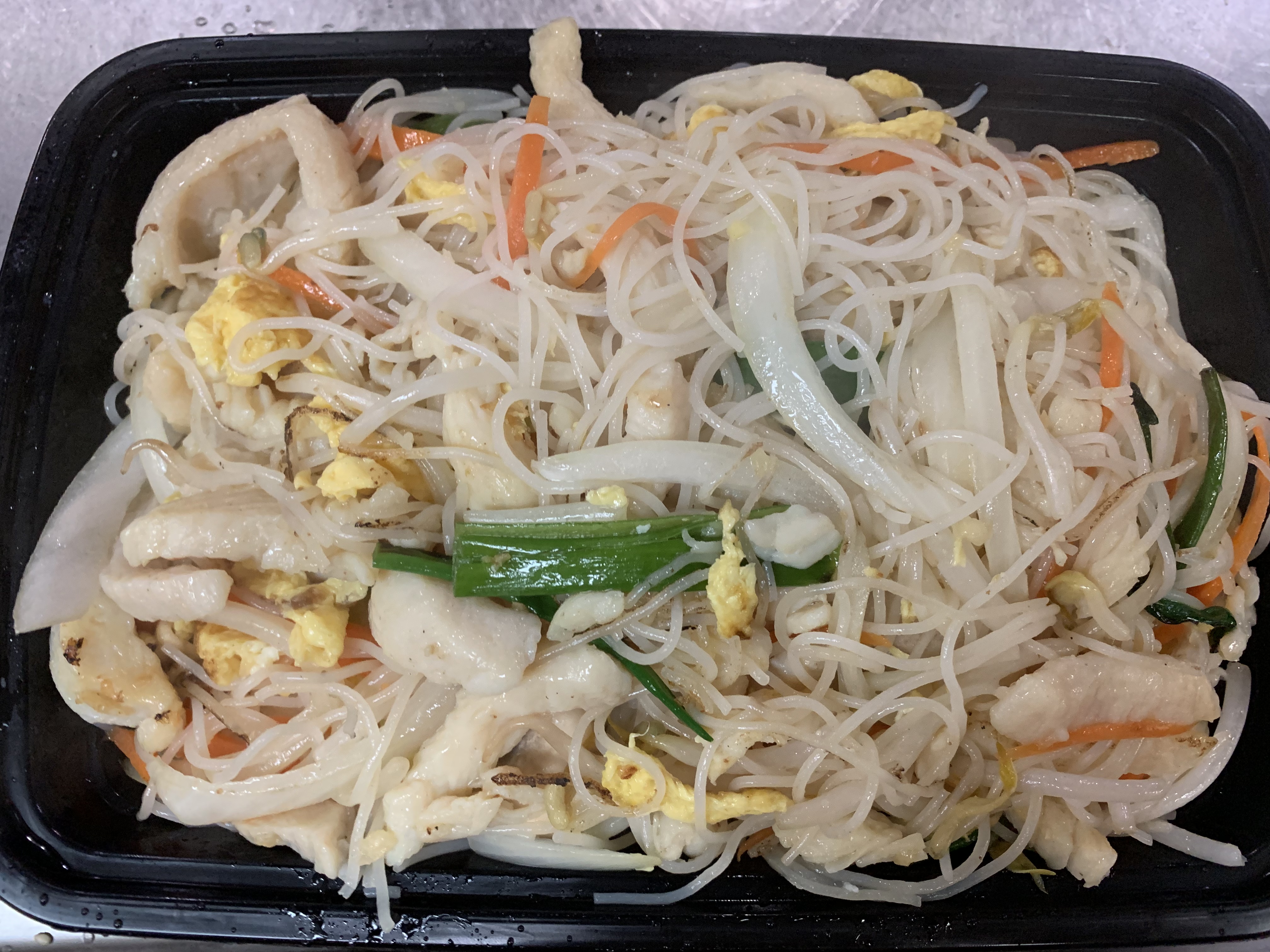 Order N5. Chicken Mai Fun food online from Hong Kong Star Noodle House store, Bensalem on bringmethat.com