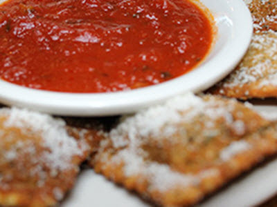 Order Golden Toasted Ravioli food online from The Pasta House store, O'Fallon on bringmethat.com