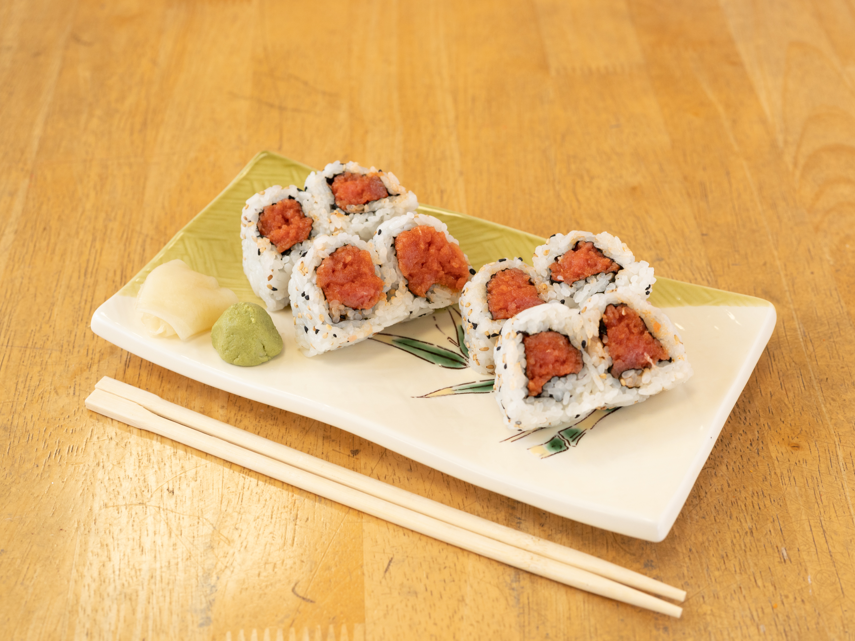 Order Spicy Tuna Roll food online from Han Nam Udon & Sushi store, Garden Grove on bringmethat.com