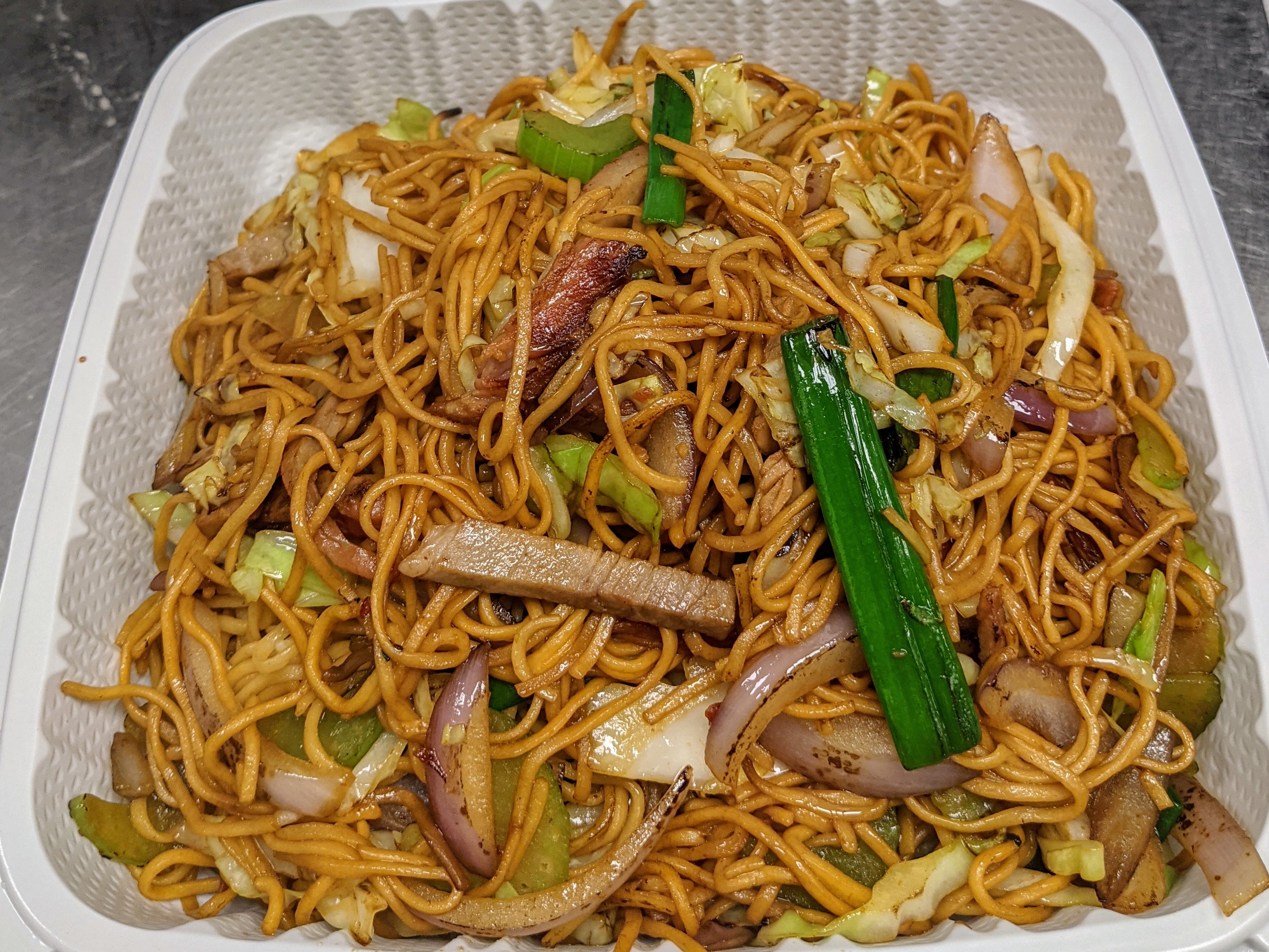 Order 107. BBQ Pork Chow Mein food online from Kirin Chinese Restaurant store, Mountain View on bringmethat.com
