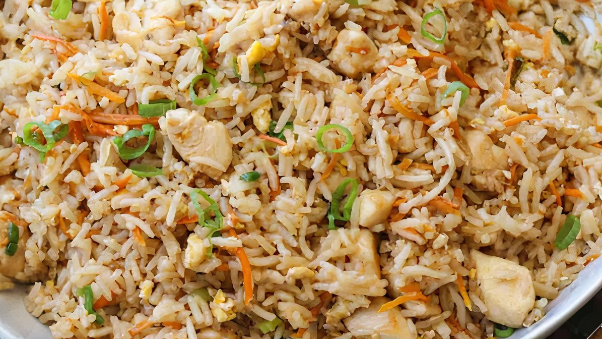 Order Beef Fried Rice food online from Macky Kitchen store, Richmond on bringmethat.com