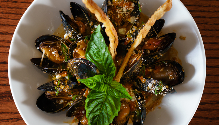 Order Ouzo Mussels  food online from Avra Beverly Hills store, Beverly Hills on bringmethat.com