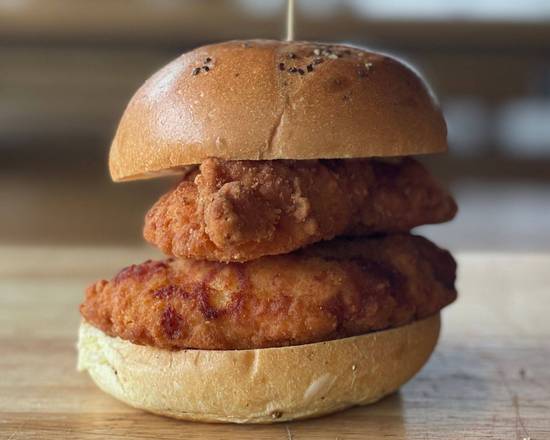 Order Chicken Sandwich: Classic food online from Chickie & Pete store, Bordentown on bringmethat.com