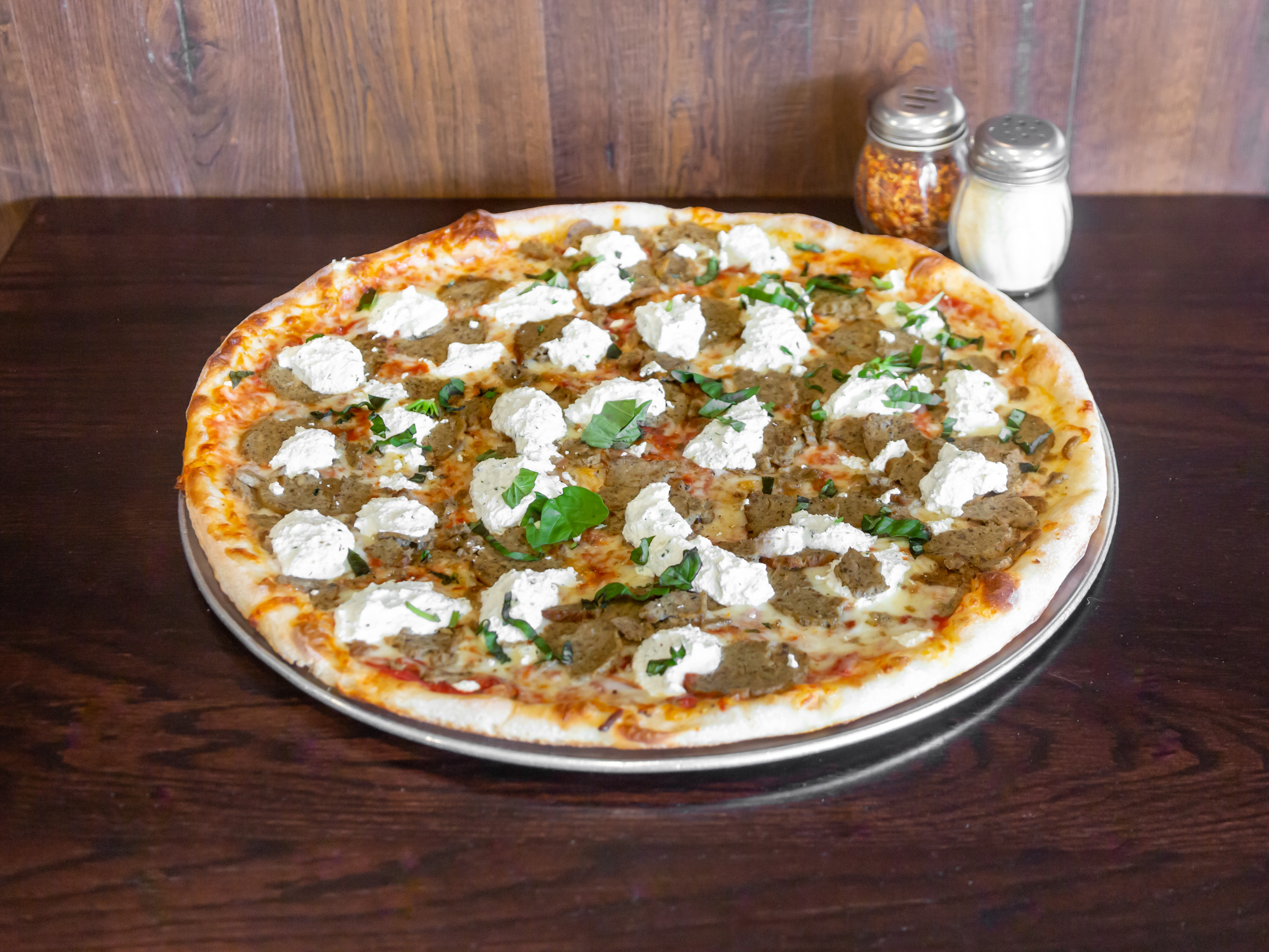 Order Large Meatball and Ricotta Pizza food online from Illiano Pizzeria & Restaurant store, Colchester on bringmethat.com