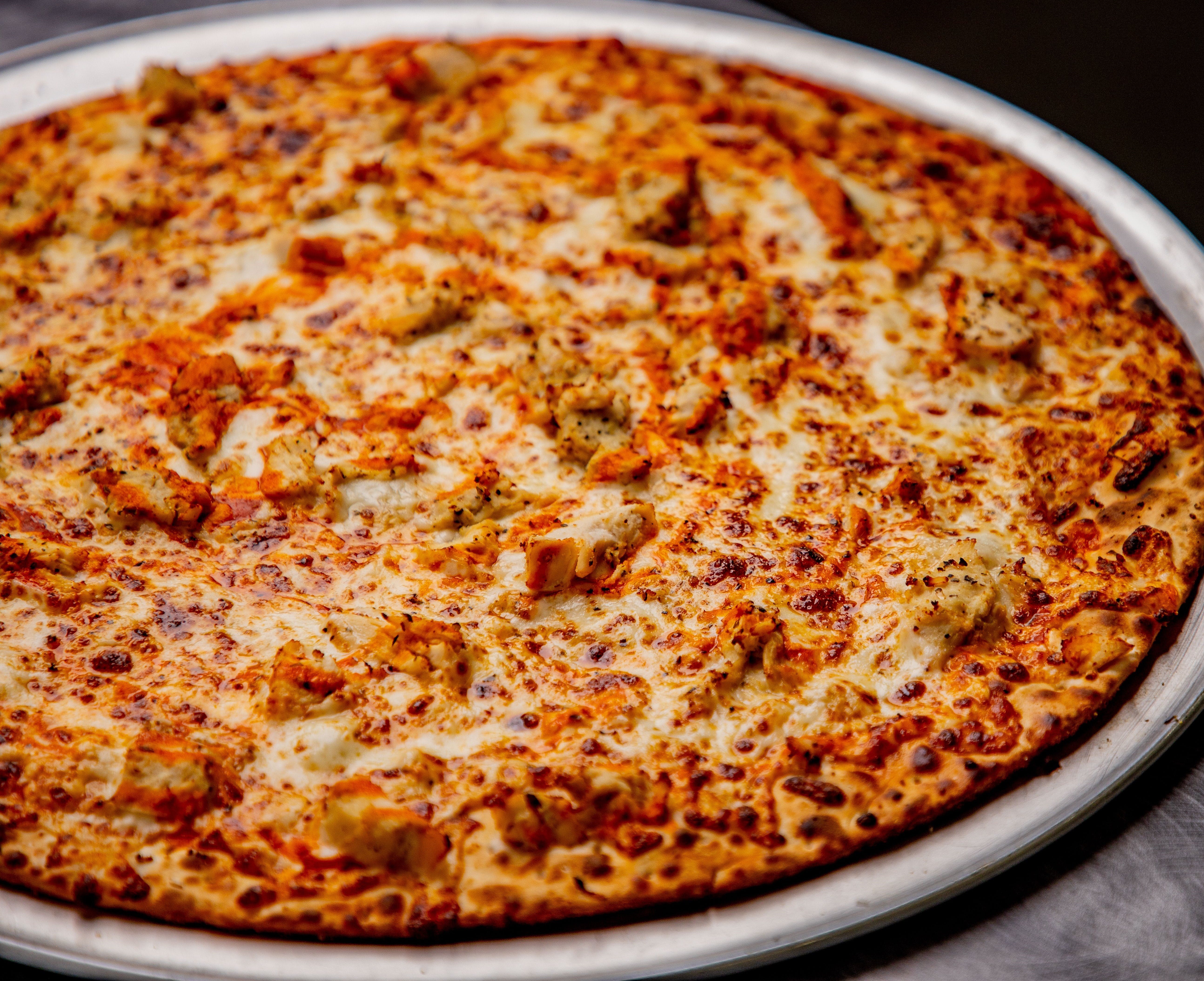 Order Gluten Free Buffalo Chicken Pizza - 10" food online from Crooked Crust-Farmers Branch store, Farmers Branch on bringmethat.com