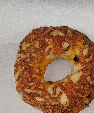Order Jalapeno Cheddar Bagel food online from Honey Dew Donuts store, Beverly on bringmethat.com