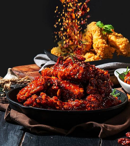 Order Hot and Spicy Sauce food online from TWOZONE CHICKEN HESPERIA store, Hesperia on bringmethat.com