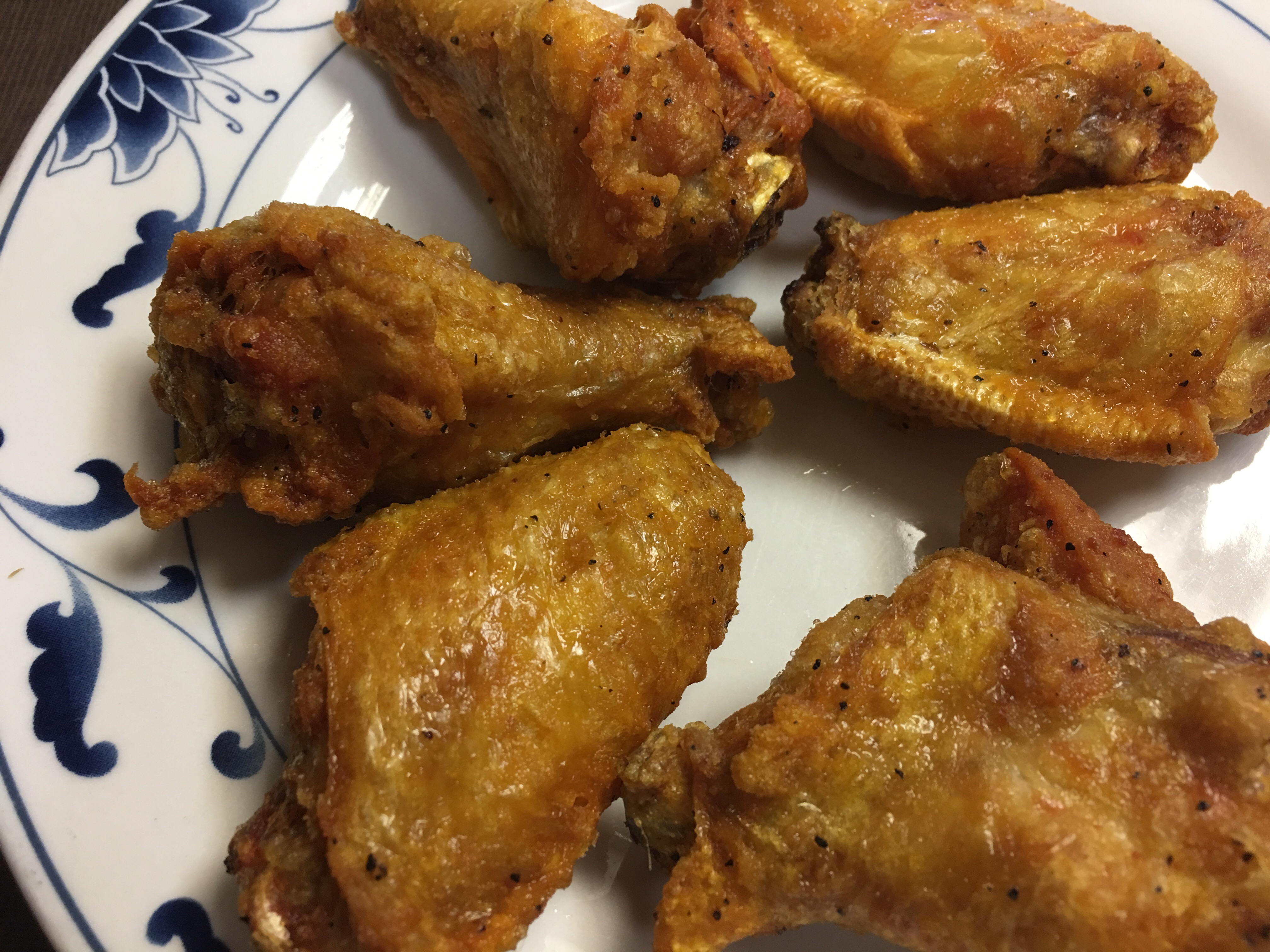 Order FCW. Fried Chicken Wings food online from QQ Star China Cafe store, Friendswood on bringmethat.com