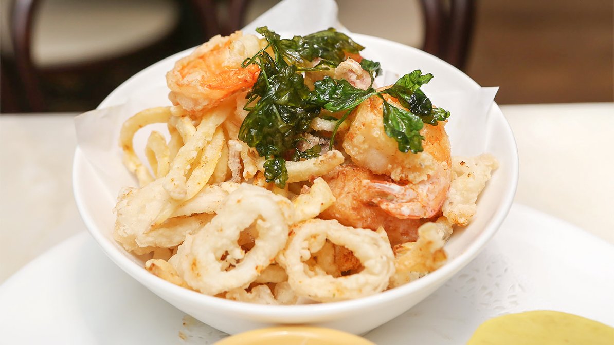 Order Fritto Misto (Gluten Free) food online from Blue Seafood Bar store, New York on bringmethat.com