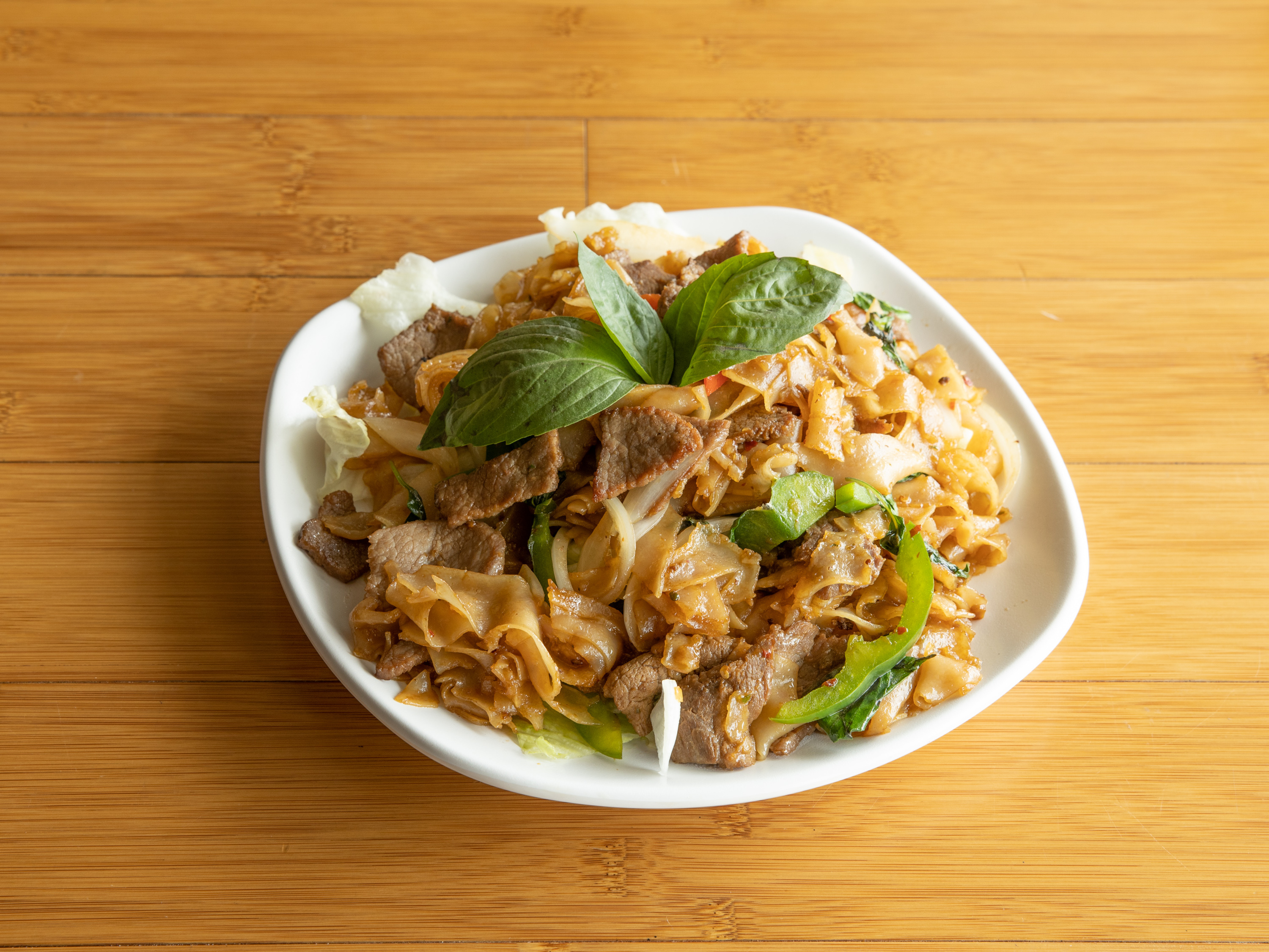 Order Drunken Noodles (Kee-Mao) food online from The Basil store, Long Beach on bringmethat.com