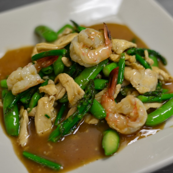 Order HS10. Asparagus Shrimp food online from Taste of Thai store, San Bernardino on bringmethat.com