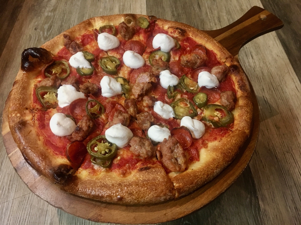 Order Lone Star food online from Creekside Pizza & Taproom store, San Anselmo on bringmethat.com