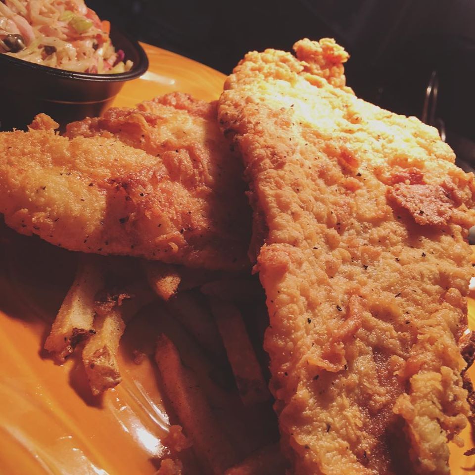 Order SOUTHERN FRIED CATFISH PLATTER food online from Kloby's Smokehouse store, Laurel on bringmethat.com