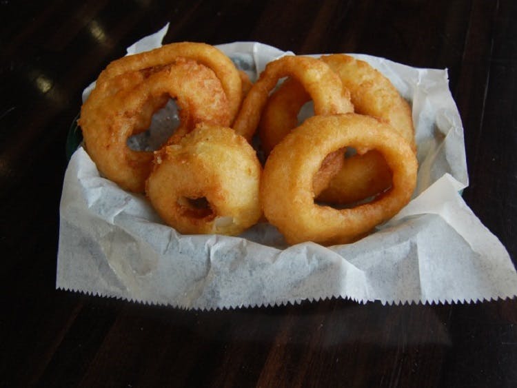 Order Onion Rings - Appetizer food online from Claymont Steak Shop store, Claymont on bringmethat.com